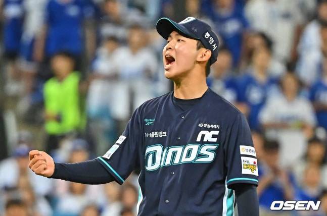 최강야구서 이택근 돌려세운 '김서현 동기' 신영우, 156km 광속구로 '구자욱-최형우-디아즈' 잠재웠다