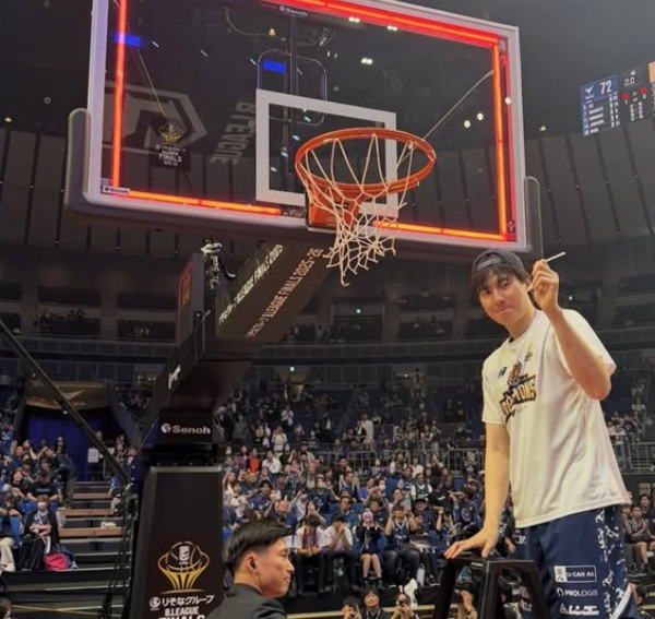 이현중, 웸반야마와 같은 유니폼 입는다! NBA 명문 샌안토니오 스퍼스 소속으로 서머리그 도전