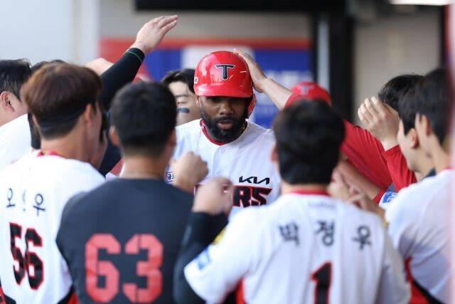 “이제 100타석 들어갔으니까” KIA 아데를린이냐 카스트로냐…짜장면 or 짬뽕처럼 난제 아니다? 꽃범호는 신중[MD광주]