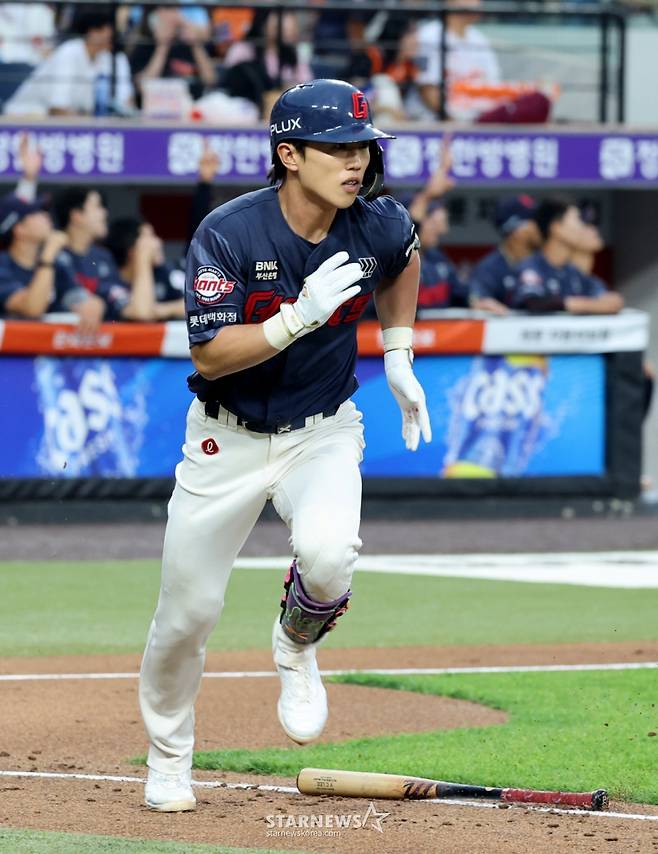 '지긋지긋하다' 롯데, 또.또.또.또.또 부상... 5일간 벌써 5명째 '이번엔' 23세 내야수가 아프다