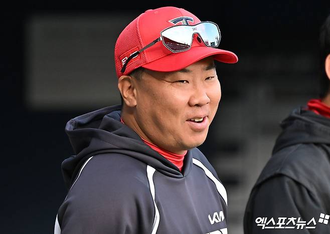 'KIA 데뷔전 승리로 장식' 日 시라카와, 이범호 감독도 대만족…