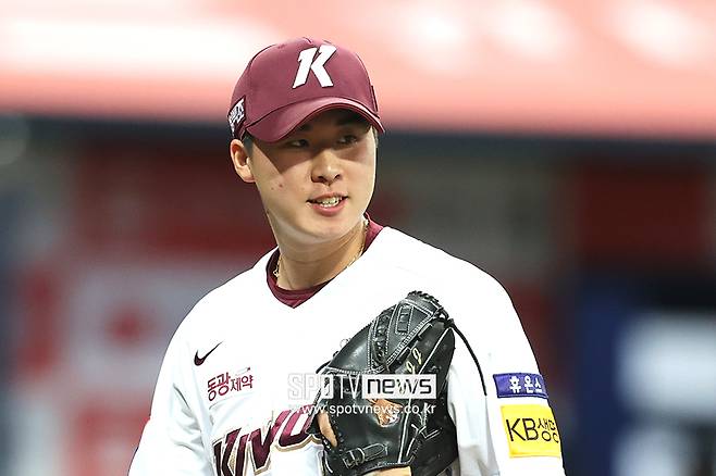 '계약금 9억' 초고교급 투수가 2군서 초대형 거포 변신…벌써 홈런 7개 폭발, 비거리 135m 인간승리 드라마에 집중