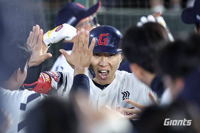 롯데 157km 에이스+이서준 콜업, 목 부상 박승욱+박세진 2군행…선발 라인업 발표