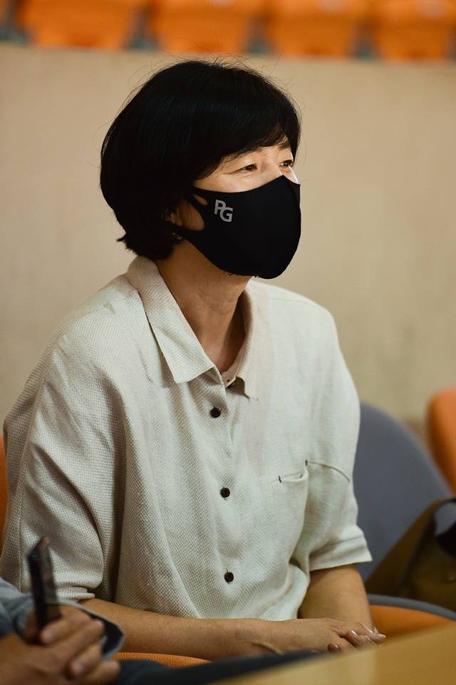 [직격 인터뷰] 호텔방서 울던 아들이 日리그 MVP 됐다...'전설' 성정아
