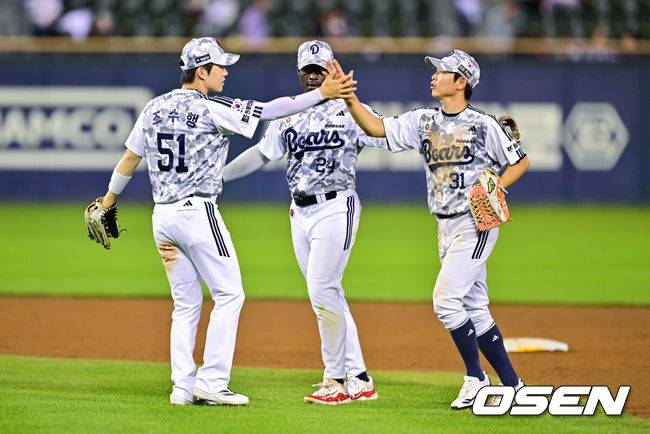 ‘과학으로 설명 불가’ 퇴출 위기→효자 외인타자 우뚝, 여름 대활약 예고했다 “날씨가 뜨거워질수록 타구 멀리 뻗는다”