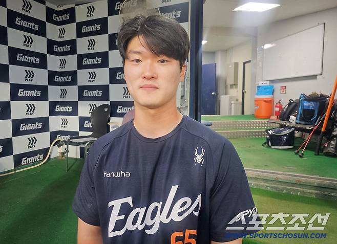 한화 '5툴 군필 외야수'도 시동 걸었다…강백호 공백에 '첫안타' 포효,