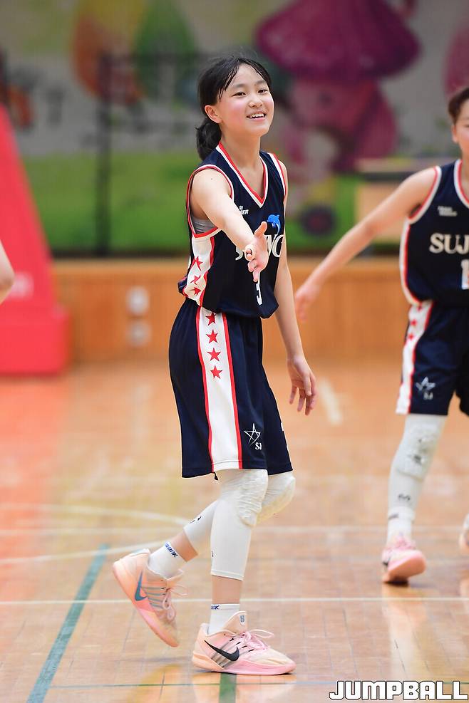 [26하모니리그] 놀람의 연속…여자 초등학생이 꽂은 ‘3점슛 6방' 박하엘 “MVP 허예은같은 선수가 되고 싶다”