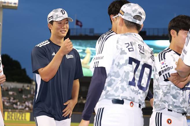 무슨 이런 20살 투수가 다있나…벤치클리어링 발생해도 초강력 멘탈, FA로 온 선배도