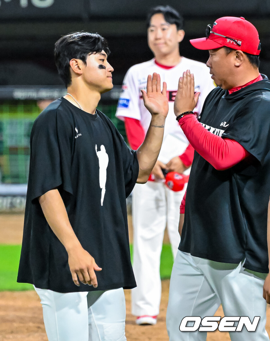 6:3→6:6 동점 허용→8회 전율의 결승 홈런...이범호