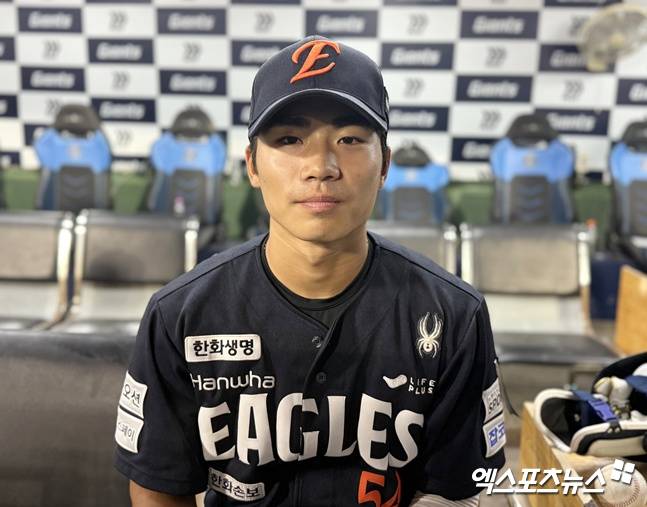 안타→안타→2루타→땅볼→삼진→안타, '한화 특급 루키' 데뷔 첫 4안타 폭발!…