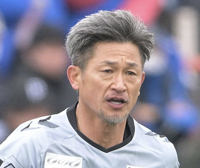'노욕이다' 59세에도 현역 생활 이어가는 日 레전드, 끝내 무득점으로 시즌 마감...홈 팬들은 경의 표해