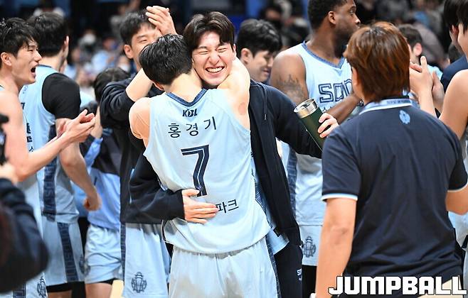 “정말 은퇴했다는 생각이 드네요” 오뚝이 홍경기에게 찾아온 ‘마지막 은퇴’
