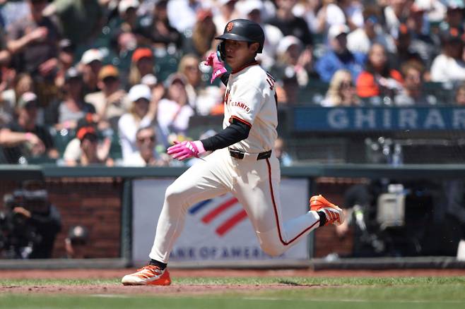 이정후, 16G 연속 안타+21번째 멀티히트...MLB 타율 3위 유지