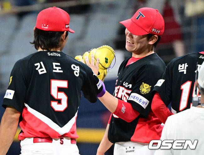 '홈런-홈런' 위험했는데…한화 상승세 꺾고 2연승!