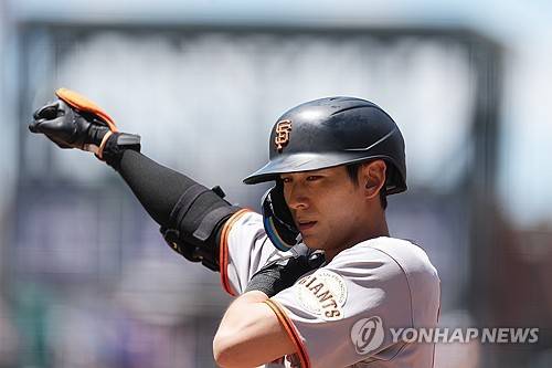 타율 1위-신기록 눈앞… '17경기 연속안타 도전' 이정후, 2년차 좌완 격돌