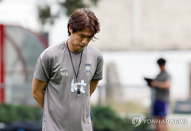 홍명보 감독 깜짝 발표