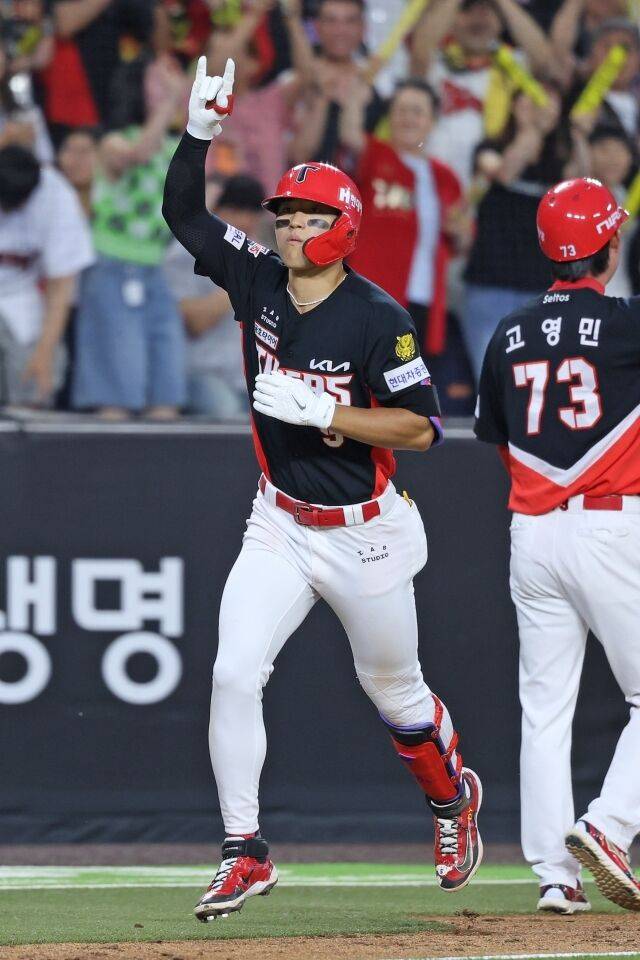 “(성)영탁아 너 대표팀 명단에 없는데?” 김도영 농담…샤워하고 나온 성영탁 깜놀, 동생들과 AG행 즐거워[MD대전]