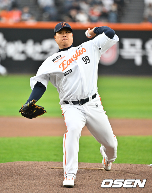한화, KIA 끌어내리고 4위 올라섰다...류현진 8승 쾌투→환상 더블스틸 빅이닝 5-1 제압 [대전 리뷰]