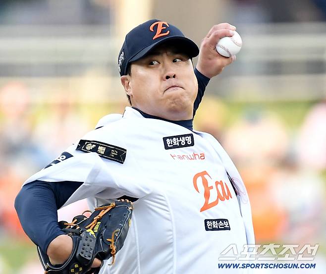 '와 1위-1위' 39살 류현진 리그 평정, 150㎞ 강속구 김도영 얼렸다…