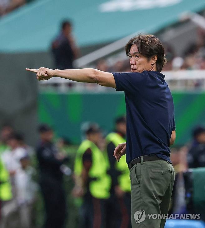 한국 축구, 기적의 역전승!…황인범-오현규 연속골 쾅쾅→동유럽 강호 체코 2-1 제압+A조 2위 [현장 리뷰]