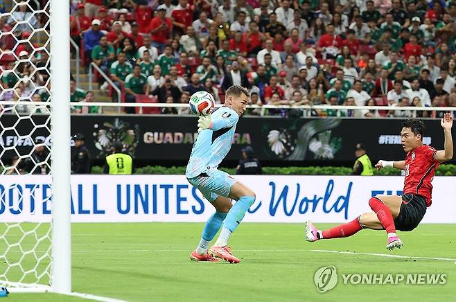 한국 축구, 기적의 역전승!…황인범-오현규 연속골 쾅쾅→동유럽 강호 체코 2-1 제압+A조 2위 [현장 리뷰]