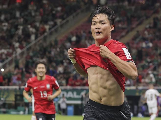 [현장 REVIEW] ‘오현규 미친 역전골’ 홍명보호, 죽다 살아났다…체코에 2-1 역전승 ‘32강 진출 파란불’