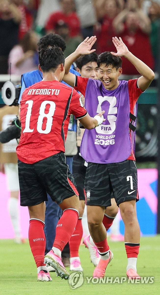 결승포 뒤 '손흥민에게 90도 인사'…오현규, 승리 직후 롤모델에 경의 표했다 [2026 월드컵]