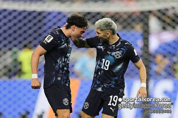 '쏘니, 나도 이겼어' 4-1 완승...손흥민 은사 포체티노, 개최국 미국 이끌고 월드컵 첫 경기서 파라과이 압도!