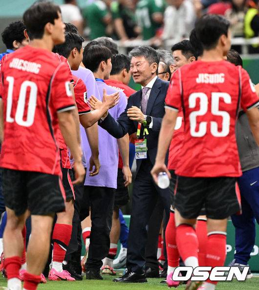 '전격 사퇴 선언' 정몽규 회장, 월드컵 승리 후 부탁 남겼다...