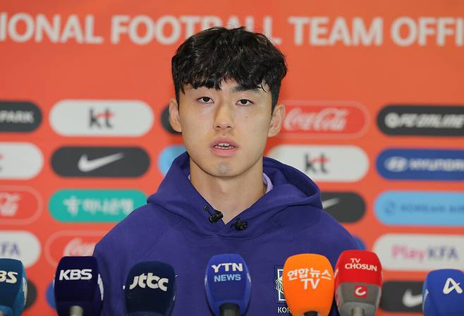 '소극적 플레이?' 이기혁, 멕시코전 앞두고 비상 경계령...체코전 유일 옐로카드→누적 피해야