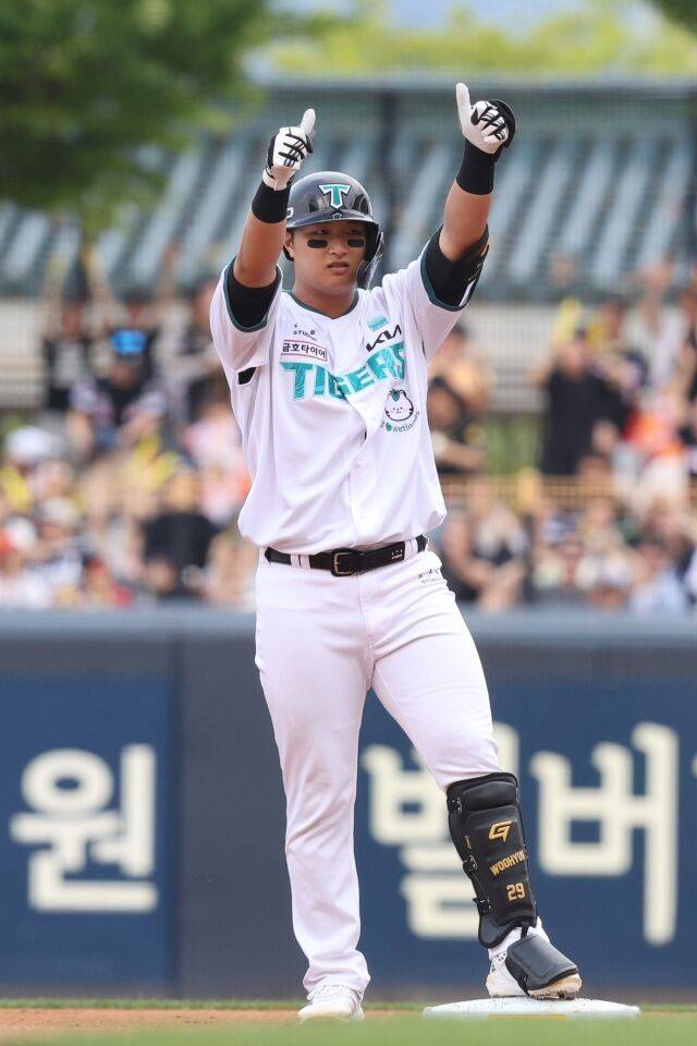 “(김)도영이한테 부담이 덜 되겠죠” 변우혁은 한 방으로 말해야 한다…외인타자 없는 KIA가 사는법