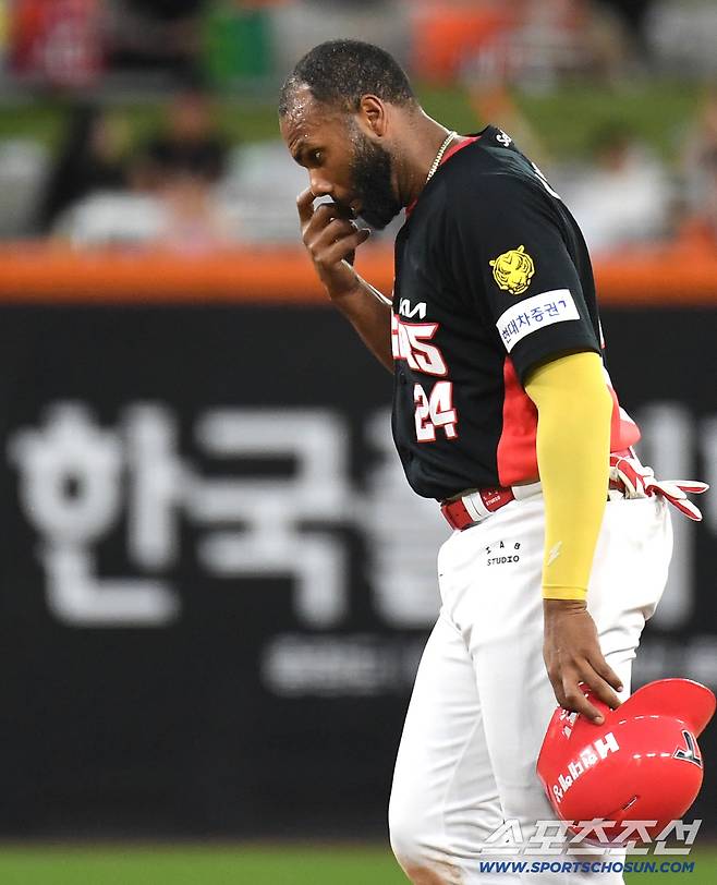 '계약 0순위' KIA 대이변…트레이드 실패 위기의 거포, 절호의 기회가 왔다