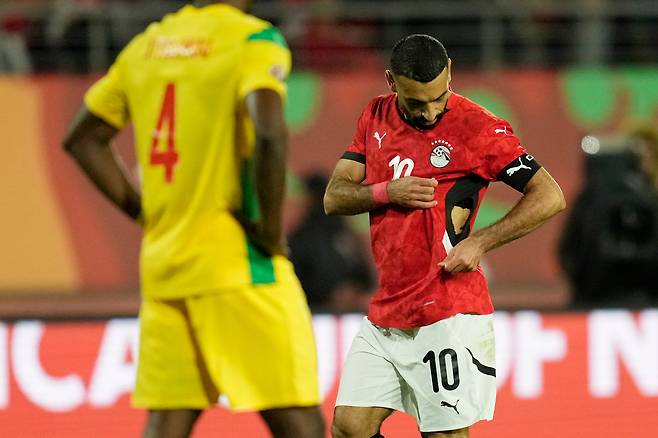 “이집트, 유니폼에서 별 7개 당장 지워라” FIFA가 뿔난 이유