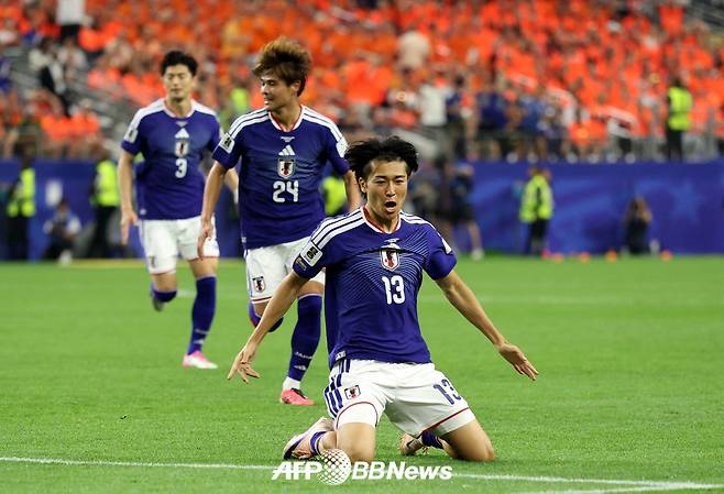 '벼랑 끝' 몰렸던 일본축구, 후반 44분 극장 동점골... 네덜란드와 2-2 무승부