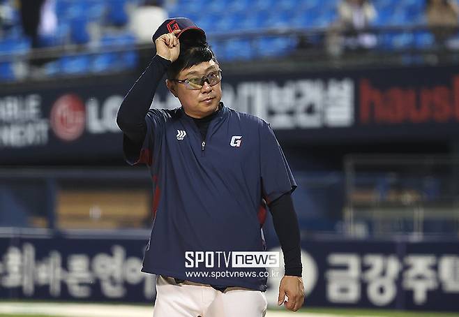 43일 만에 또 꼴찌 추락…'7-10-7-8-8-7-7-7-?' 설마 9년 연속 실패? 벌써 안 보인다, 롯데의 가을야구