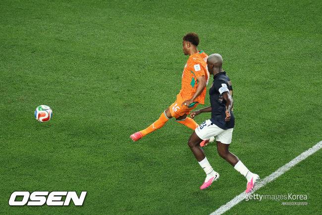 '한국 4-0 격파' 코트디부아르, '디알로 후반 45분 극적 결승골'로 웃었다.. 에콰도르 '골대 3번 강타' 불운