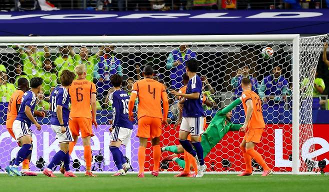 “일본은 어떻게 축구 강국이 되었나”…더 이상 ‘이변’이란 말이 어색하다