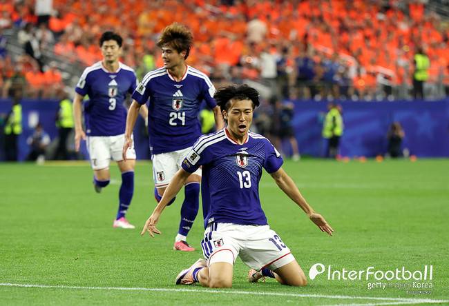 누가 아시아 축구를 무시했나…홍명보호 승리로 시작된 월드컵 초반 돌풍, '2승 2무' 무패 행진→남은 팀들은 진짜 시험대