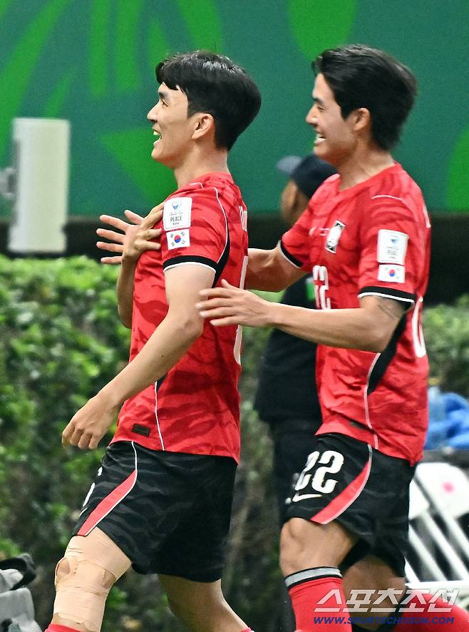 멕시코전 앞두고 손흥민+이강인 탈락! 외신 선정 진정한 에이스는?…