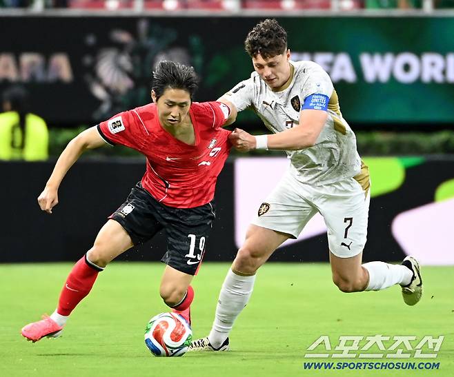 이강인 어쩌다가 이렇게 됐나, 홍명보호에서 실력 발휘 후 PSG '전격 탈출' 빨간불...