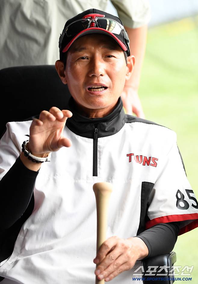 LG 독주 체제 가나, 키는 여기에 있다...둘 다 이기면 대박, 하나 이기면 성공, 다 지면 폭망