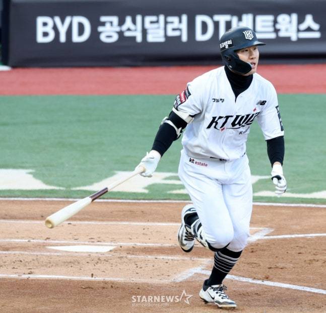 '레이예스보다 빠르다' 무려 223안타 페이스→4개 부문 1위 '역대급 톱타자'