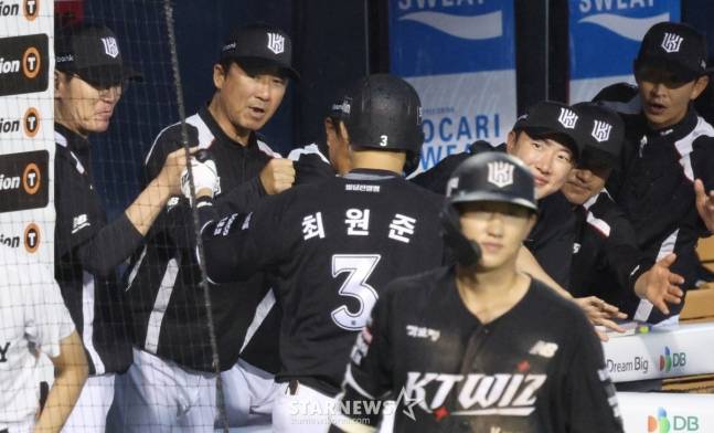 '레이예스보다 빠르다' 무려 223안타 페이스→4개 부문 1위 '역대급 톱타자'