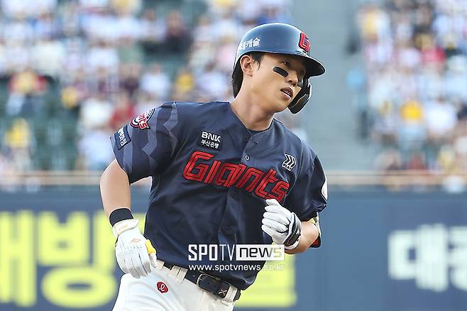 이래서 80억 유격수 영입 포기했나…어느새 홈런 2위라니! 롯데도 '내야 사령관' 찾았다