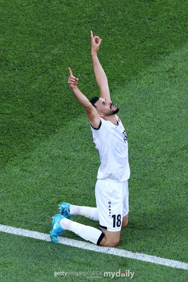 '홀란 멀티골 폭발' 노르웨이가 아시아 팀에 첫 패배 안겼다…이라크에 4-1로 웃으며 28년 만에 월드컵 본선 승리 [2026WC]