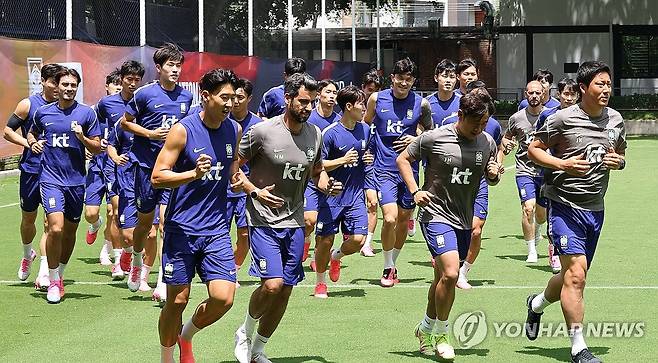 범인 멕시코축협이라면 '몰수승 감'→홍명보호 '전술 비기' 노출될 뻔! 비공개 훈련 중 불법 드론 등장 [과달라하라 현장]