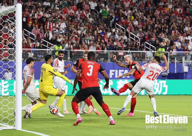 [오스트리아-요르단] 첫 월드컵 첫 경기서 통한의 자책골… FC 서울 야잔, 탄탄한 수비에도 요르단 패배 막지 못했다… 오스트리아의 3-1 승리