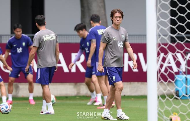 [오피셜] '중징계 철퇴' 한국전 못 뛴다, 남아공 베테랑 3경기 출장정지 '철퇴'