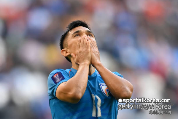 '14억 인구 중, 축구 잘하는 11명도 없나?'...월드컵 구경도 못 해본 인도, 도약 가로막는 '냉혹한 현실'