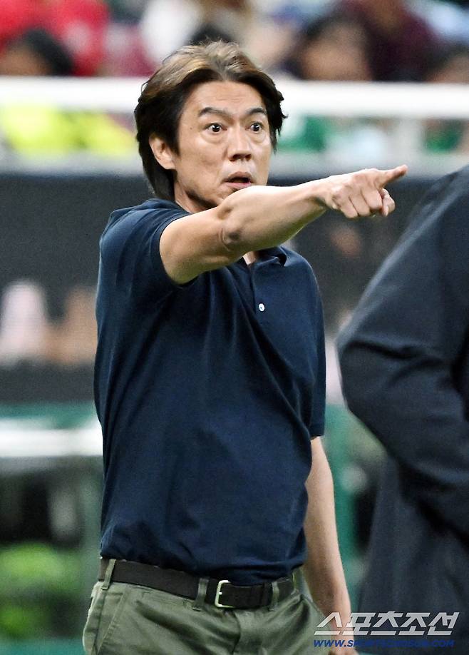 홍명보호 위력 이 정도인가! 직접 겪어보니 더 막강…'적장' 체코 감독의 냉정 평가